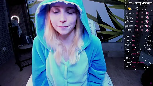 Snapshot of fleximona chatting on October 2025 08:44:01 PM fleximona online show from October 2025 08:44:01 PM
