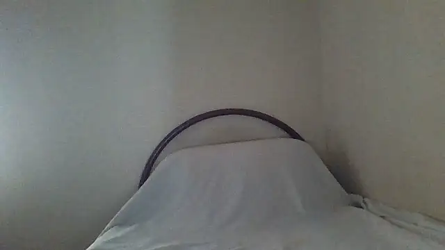 Snapshot of Annerae chatting on January 2025 08:13:01 AM Annerae online show from January 2025 08:13:01 AM