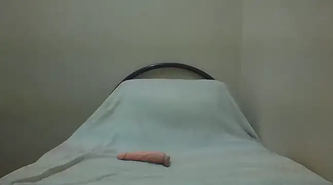 Snapshot of Annerae chatting on March 2025 03:20:01 PM Annerae online show from March 2025 03:20:01 PM