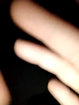 Annerae online show from November 2025 04:44:02 PM