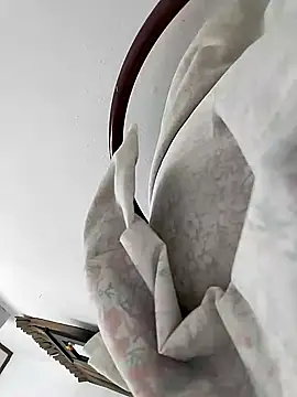 Annerae online show from March 2026 04:18:02 PM