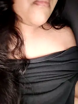 Snapshot of Annerae chatting on September 2025 06:26:02 PM Annerae online show from September 2025 06:26:02 PM