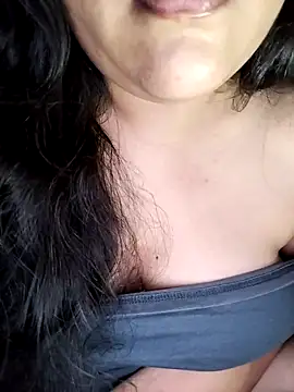 Annerae online show from March 2026 04:58:02 PM