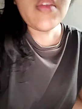 Annerae online show from December 2025 09:30:02 AM