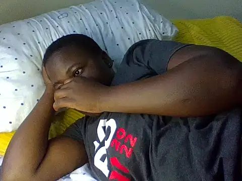 Snapshot of cute-marianna chatting on October 2025 06:12:02 AM cute-marianna online show from October 2025 06:12:02 AM