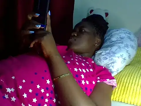 cute-marianna online show from April 2026 06:25:01 PM