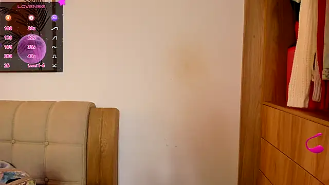 Ash milk online show from March 2026 03:18:01 PM