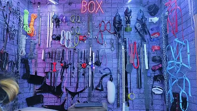 PANDORANEZZ online show from October 2025 06:45:01 AM