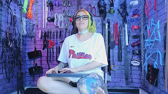 PANDORANEZZ online show from November 2025 10:57:01 PM