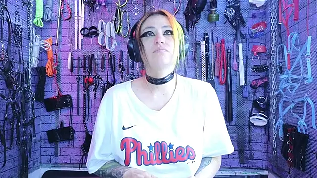 PANDORANEZZ online show from December 2025 04:18:02 AM