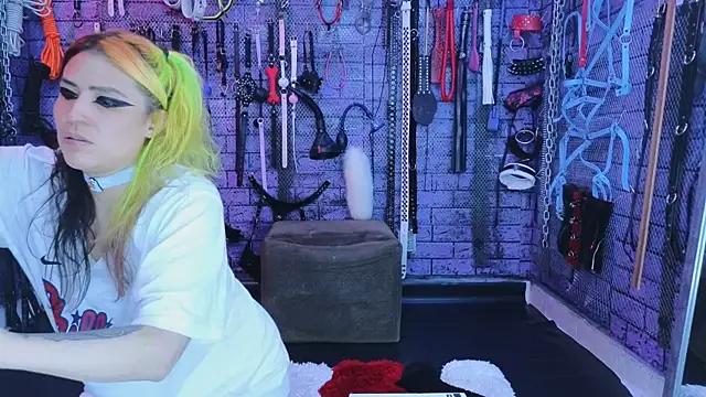 PANDORANEZZ online show from December 2025 11:06:02 PM