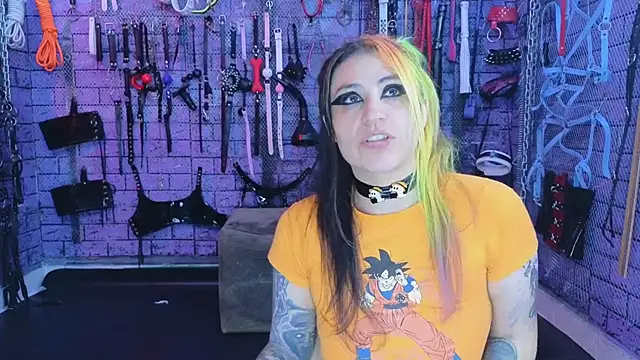 PANDORANEZZ online show from November 2025 07:14:01 PM