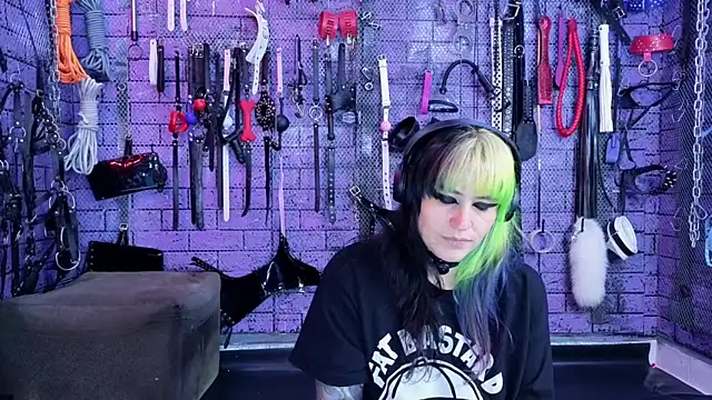 PANDORANEZZ online show from June 2026 12:38:01 PM