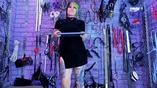 PANDORANEZZ online show from June 2026 11:43:02 PM