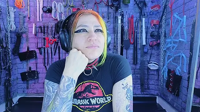 PANDORANEZZ online show from November 2025 01:43:02 AM