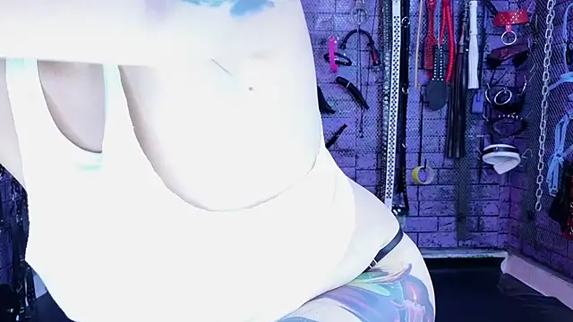 PANDORANEZZ online show from May 2026 10:02:02 PM