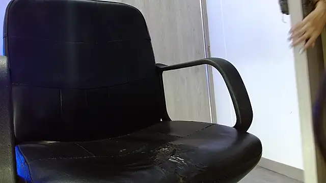 Meghan stonne  online show from March 2026 10:25:01 PM