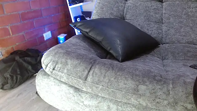 Meghan stonne  online show from April 2026 01:18:01 AM