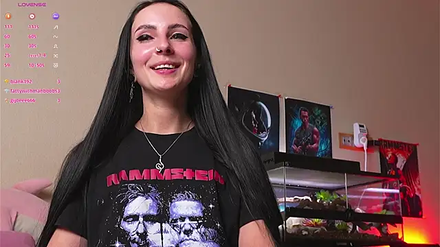 YaraAveiri online show from April 2026 10:54:01 AM