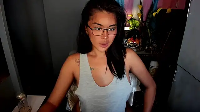 QuiinMollyXxX online show from March 2026 04:41:02 AM