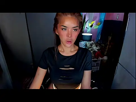 Snapshot of QuiinMollyXxX chatting on June 2026 01:22:02 AM QuiinMollyXxX online show from June 2026 01:22:02 AM
