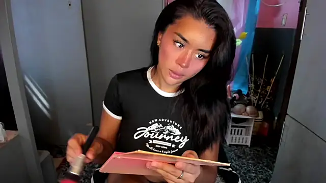 QuiinMollyXxX online show from April 2026 01:18:02 AM