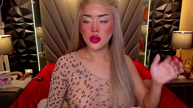 QuiinMollyXxX online show from September 2025 04:18:01 PM