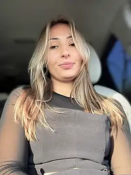 YOUR-KARINA online show from March 2025 11:05:02 AM