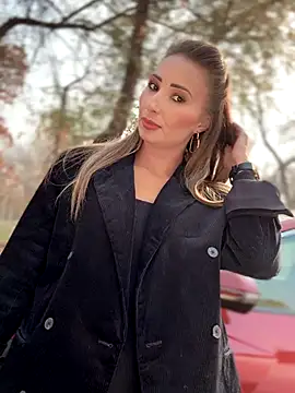 YOUR-KARINA online show from October 2025 08:24:02 AM