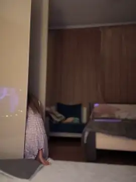 YOUR-KARINA online show from November 2025 05:34:02 PM