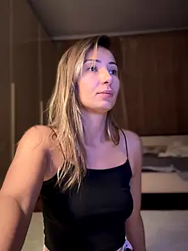 YOUR-KARINA online show from November 2025 12:55:01 AM