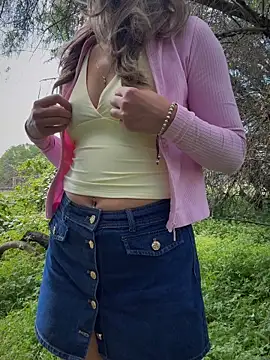 YOUR-KARINA online show from May 2026 05:18:02 AM