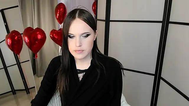 EffieMinki online show from February 2026 11:53:02 AM