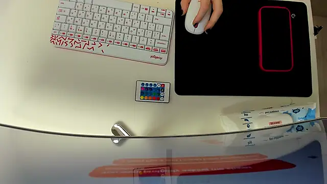 EffieMinki online show from March 2026 09:00:01 PM