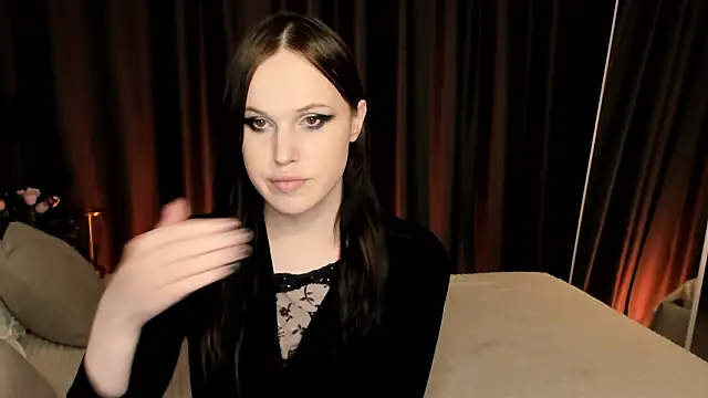 EffieMinki online show from February 2026 09:01:01 PM