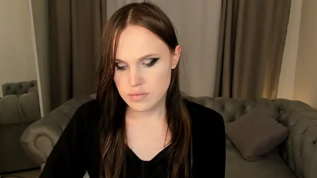 EffieMinki online show from April 2026 08:21:01 PM