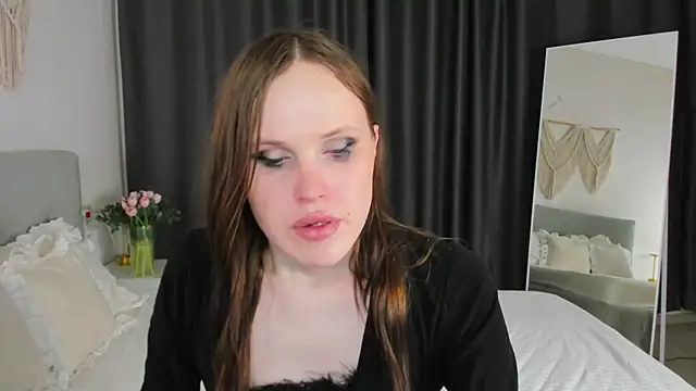 EffieMinki online show from May 2026 08:56:02 PM
