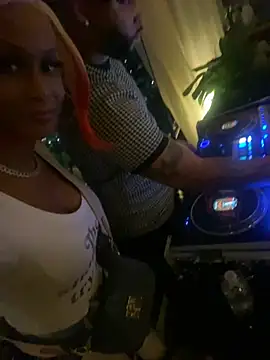 xdolltv online show from July 2026 12:59:02 AM