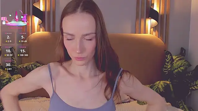 Snapshot of Kira_Quinn chatting on December 2025 07:18:02 AM Kira Quinn online show from December 2025 07:18:02 AM