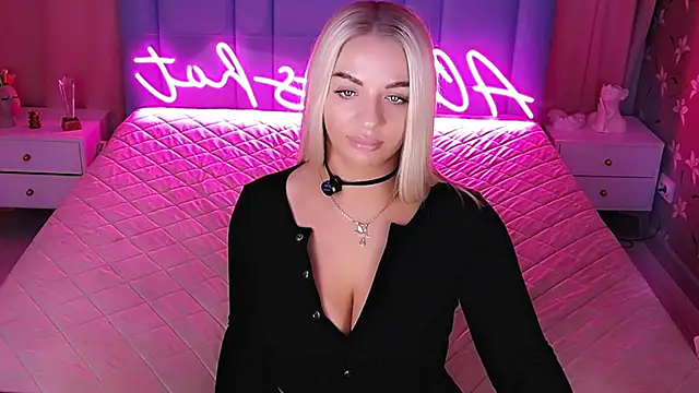 AllwaysHotJ online show from February 2026 02:11:01 AM