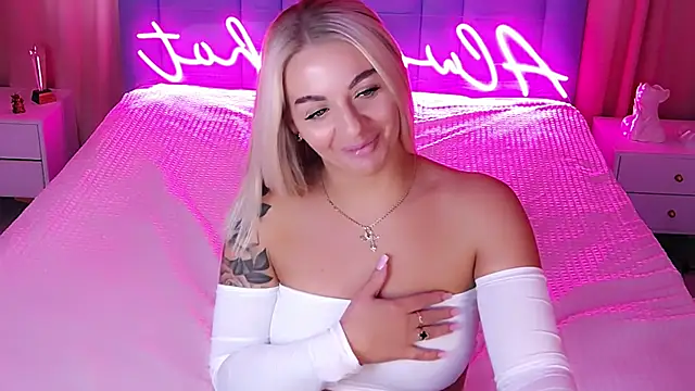 AllwaysHotJ online show from October 2025 02:10:01 AM