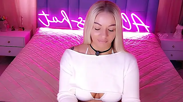 AllwaysHotJ online show from March 2026 03:52:01 AM