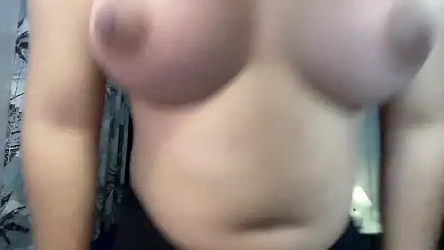 Miss Deliciousness online show from October 2025 03:55:01 PM