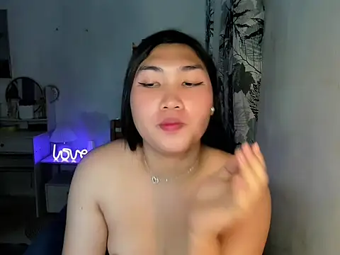 Miss Deliciousness online show from February 2025 03:53:01 PM