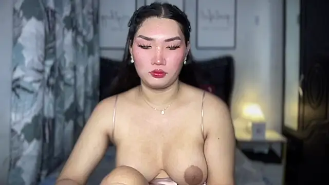 Miss Deliciousness online show from May 2026 04:03:02 PM