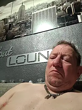 tomtom111111 online show from February 2026 05:31:01 AM