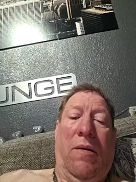 tomtom111111 online show from January 2026 04:38:02 AM