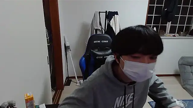 pychan online show from April 2026 12:21:02 PM