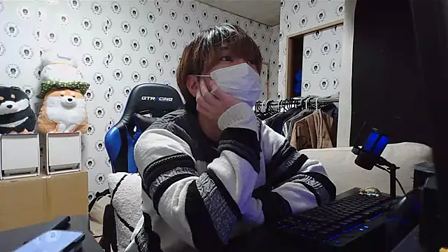 pychan online show from March 2025 11:23:01 AM