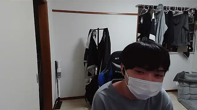 pychan online show from May 2026 02:22:01 PM
